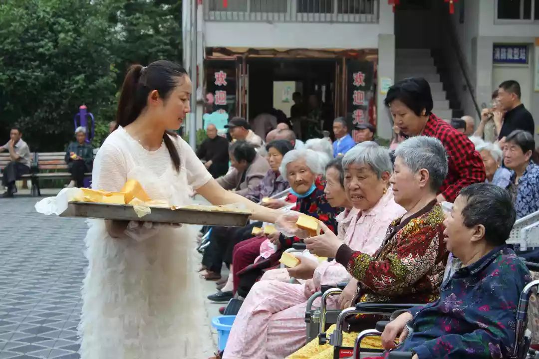 1557715097990849.jpg